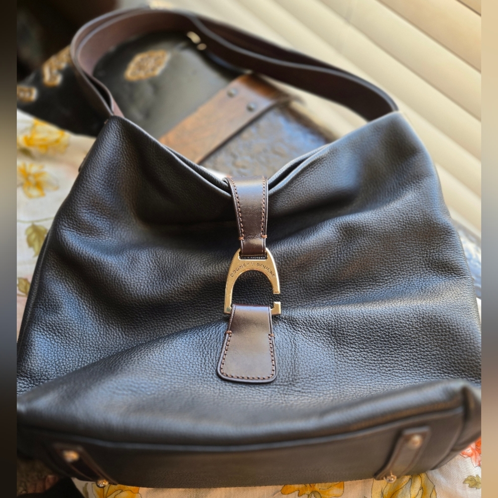Dooney & Bourke Derby Florentine Black Pebbled Leather Hobo Bag - Picture 4 of 16